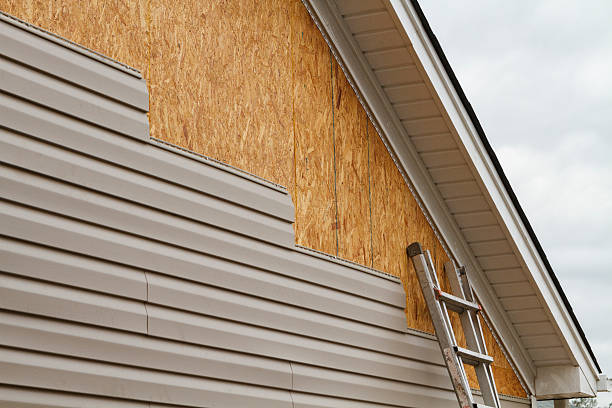 24/7 Emergency Siding Repair experts in Landrum, SC